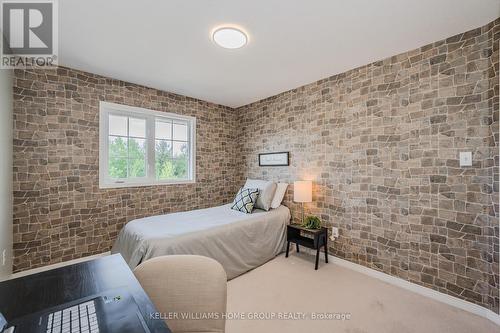 79 Severn Drive, Guelph, ON - Indoor Photo Showing Bedroom