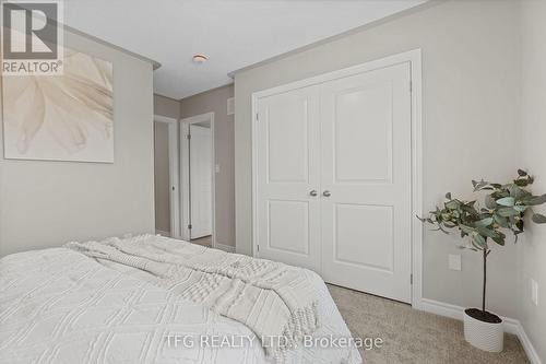 46 Broome Avenue, Clarington (Courtice), ON - Indoor Photo Showing Bedroom