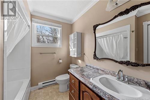 104 Pascal Avenue, Dieppe, NB - Indoor Photo Showing Bathroom