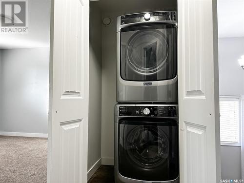 263 30Th Street, Battleford, SK - Indoor Photo Showing Laundry Room