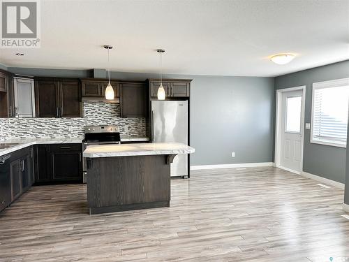 263 30Th Street, Battleford, SK - Indoor Photo Showing Kitchen With Upgraded Kitchen