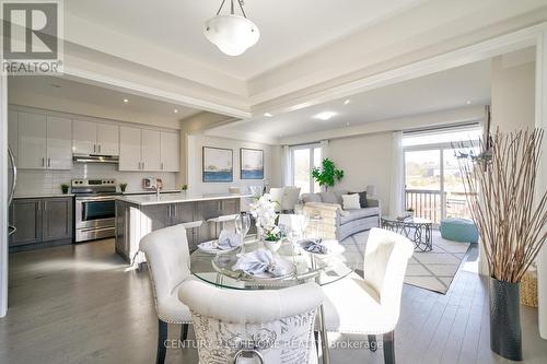 6 Stubbs Lane, Aurora, ON - Indoor Photo Showing Dining Room