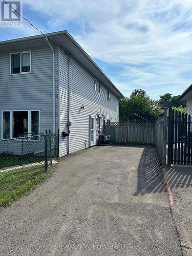 54 North Murray Street, Quinte West, ON - Outdoor