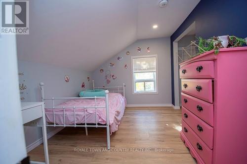 51 Saint Paul Street, Kawartha Lakes (Lindsay), ON - Indoor Photo Showing Bedroom