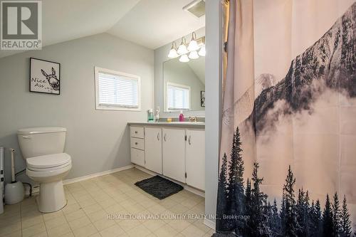 51 Saint Paul Street, Kawartha Lakes (Lindsay), ON - Indoor Photo Showing Bathroom