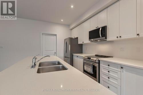 513 Littlewood Lane, Ajax, ON - Indoor Photo Showing Kitchen With Stainless Steel Kitchen With Double Sink