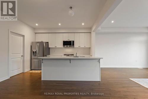 513 Littlewood Lane, Ajax, ON - Indoor Photo Showing Kitchen With Stainless Steel Kitchen