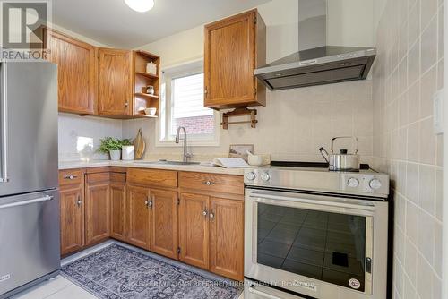 88 Tower Drive, Toronto, ON - Indoor Photo Showing Kitchen