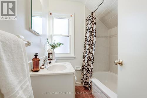 88 Tower Drive, Toronto, ON - Indoor Photo Showing Bathroom