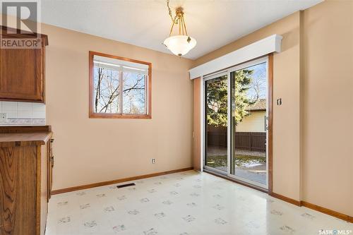 66 Houston Road, Regina, SK - Indoor Photo Showing Other Room