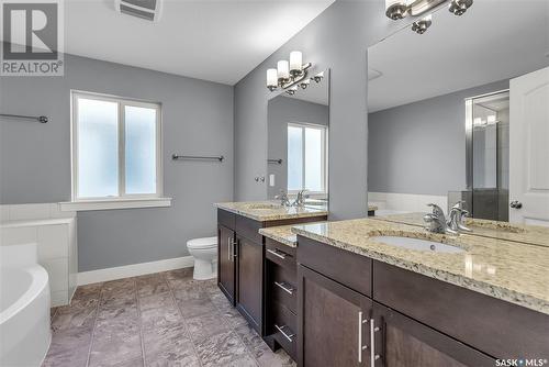 430 Langer Place, Warman, SK - Indoor Photo Showing Bathroom