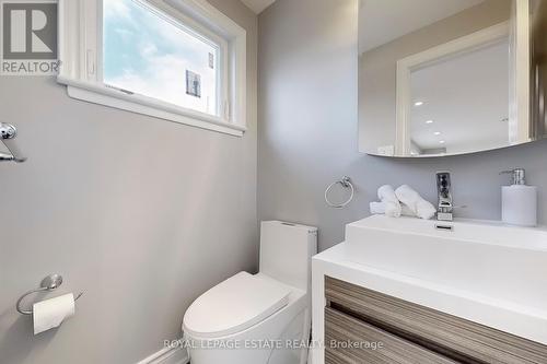 23 Crawford Drive, Ajax, ON - Indoor Photo Showing Bathroom