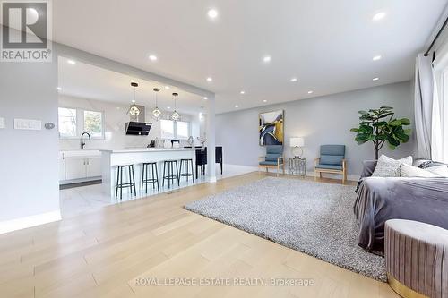 23 Crawford Drive, Ajax, ON - Indoor Photo Showing Living Room