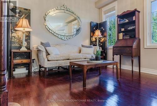 29 Premium Way, Mississauga, ON - Indoor Photo Showing Living Room