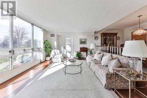 301 - 2175 Marine Drive, Oakville, ON - Indoor Photo Showing Living Room