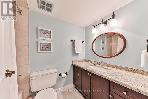 301 - 2175 Marine Drive, Oakville, ON - Indoor Photo Showing Bathroom