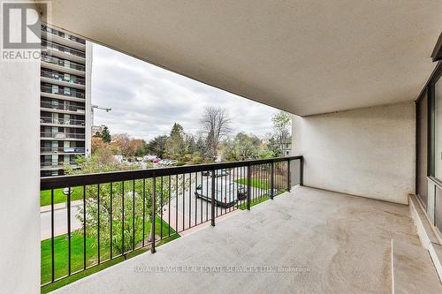 301 - 2175 Marine Drive, Oakville, ON - Outdoor With Exterior