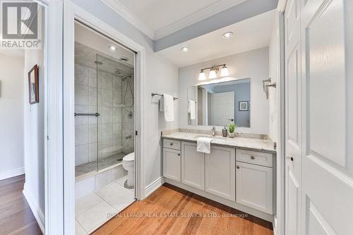 301 - 2175 Marine Drive, Oakville, ON - Indoor Photo Showing Bathroom