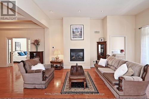 84 Long Stan, Whitchurch-Stouffville, ON - Indoor Photo Showing Living Room With Fireplace