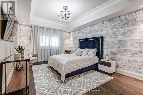 1256 Mineola Gardens, Mississauga, ON - Indoor Photo Showing Bedroom