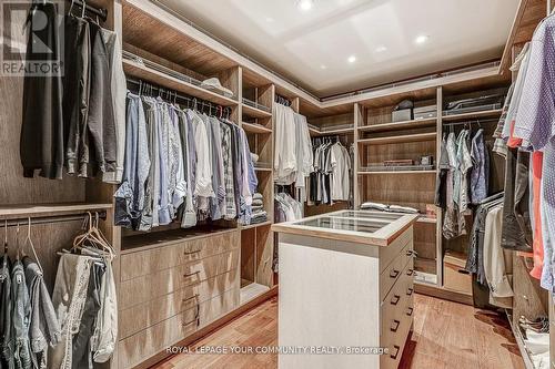 1256 Mineola Gardens, Mississauga, ON - Indoor With Storage