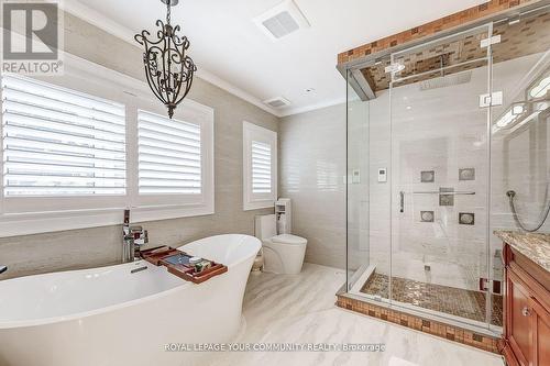 1256 Mineola Gardens, Mississauga, ON - Indoor Photo Showing Bathroom