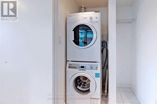 2407 - 100 Harbour Street, Toronto, ON - Indoor Photo Showing Laundry Room