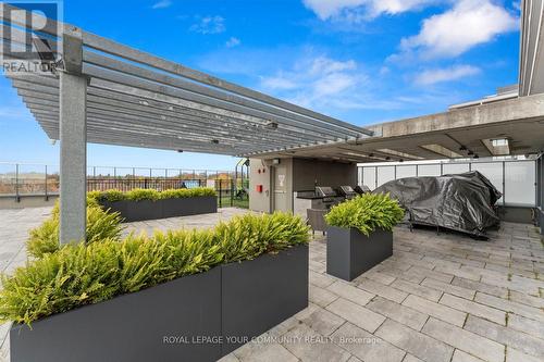 1001 - 4800 Highway 7, Vaughan, ON - Outdoor