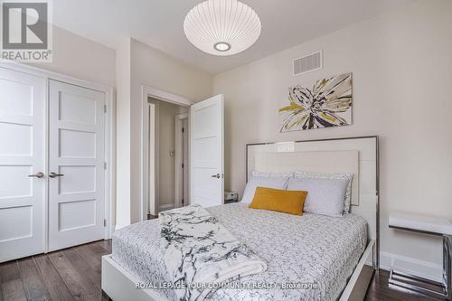 125 Craigmore Crescent, Blue Mountains, ON - Indoor Photo Showing Bedroom