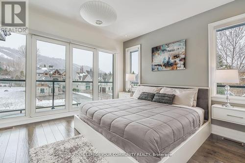 125 Craigmore Crescent, Blue Mountains, ON - Indoor Photo Showing Bedroom