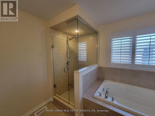 7989 Odell Crescent, Niagara Falls, ON - Indoor Photo Showing Bathroom