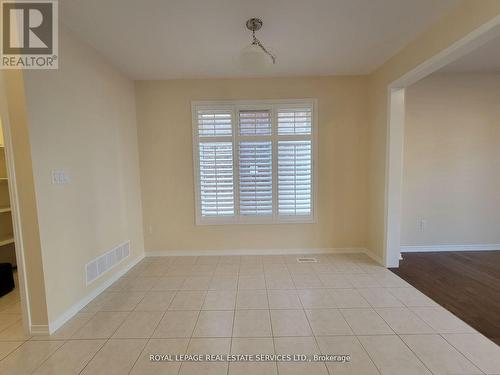 7989 Odell Crescent, Niagara Falls, ON - Indoor Photo Showing Other Room