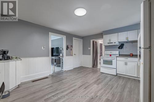 10-12 Manitou Crescent E, Loyalist (Amherstview), ON - Indoor Photo Showing Kitchen