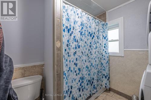 10-12 Manitou Crescent E, Loyalist (Amherstview), ON - Indoor Photo Showing Bathroom