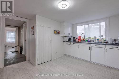 10-12 Manitou Crescent E, Loyalist (Amherstview), ON - Indoor Photo Showing Kitchen