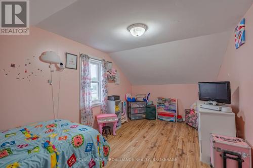 10-12 Manitou Crescent E, Loyalist (Amherstview), ON - Indoor Photo Showing Bedroom