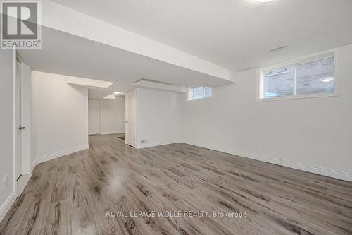 B - 286 Carriage Way, Waterloo, ON - Indoor