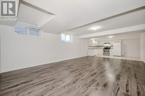 B - 286 Carriage Way, Waterloo, ON - Indoor