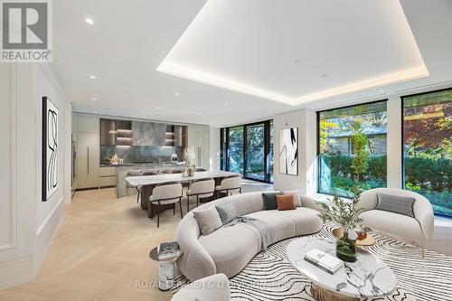 105 - 7 Dale Avenue, Toronto, ON - Indoor Photo Showing Living Room