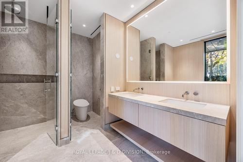 105 - 7 Dale Avenue, Toronto, ON - Indoor Photo Showing Bathroom