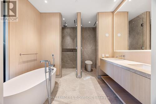 105 - 7 Dale Avenue, Toronto, ON - Indoor Photo Showing Bathroom