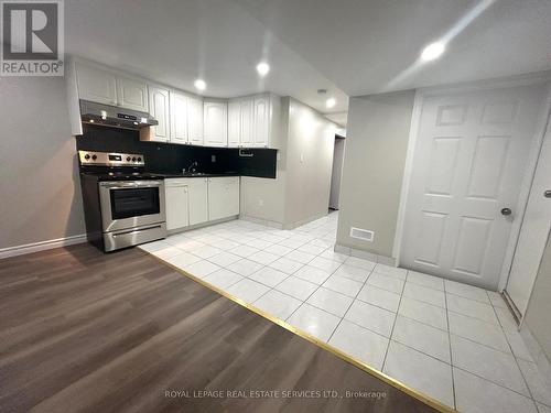 Lower - 1569 Hobbs Crescent, Mississauga, ON - Indoor Photo Showing Kitchen