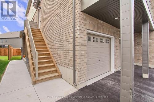 2 - 23 Hay Lane, Barrie, ON - Outdoor