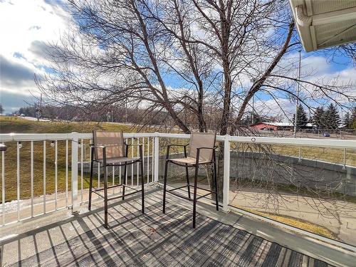 7 3350 Mcdonald Avenue, Brandon, MB - Outdoor