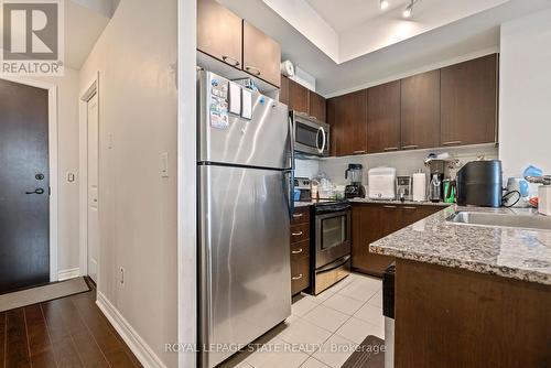 1004 - 385 Prince Of Wales Drive, Mississauga, ON - Indoor Photo Showing Kitchen With Stainless Steel Kitchen