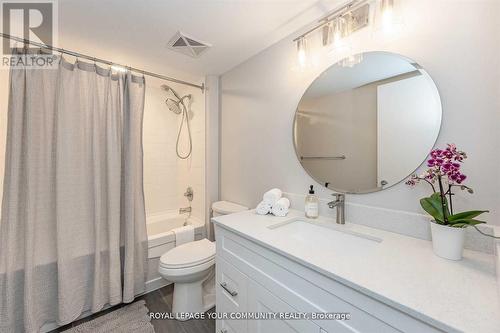 1307 - 76 Shuter Street, Toronto, ON - Indoor Photo Showing Bathroom