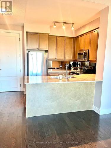 1117 - 10 Bloorview Place, Toronto, ON - Indoor Photo Showing Kitchen