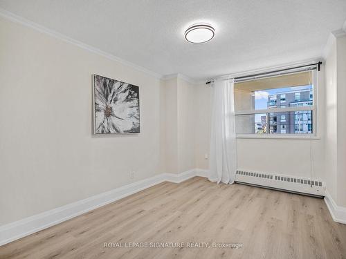 306-5949 Yonge St, Toronto, ON - Indoor Photo Showing Other Room