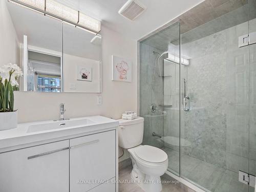 306-5949 Yonge St, Toronto, ON - Indoor Photo Showing Bathroom