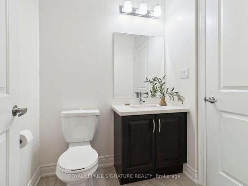 2138 Bayview Ave, Toronto, ON - Indoor Photo Showing Bathroom